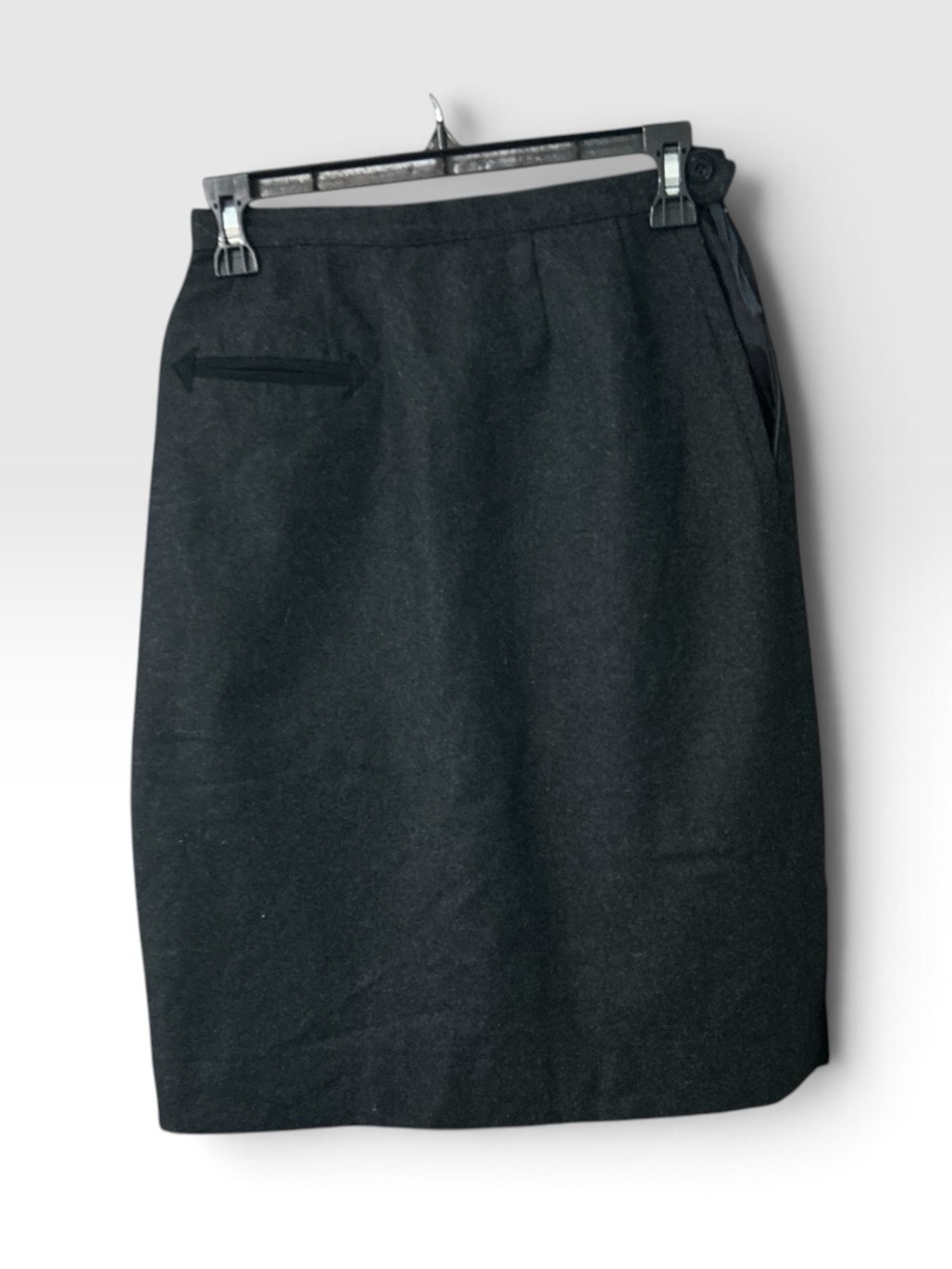 Paul Costelloe Black Skirt made in Ireland, size: 6.